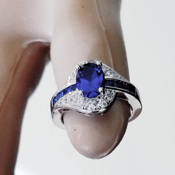 Sapphire Ring - Various Sizes - Picture 6 of 6